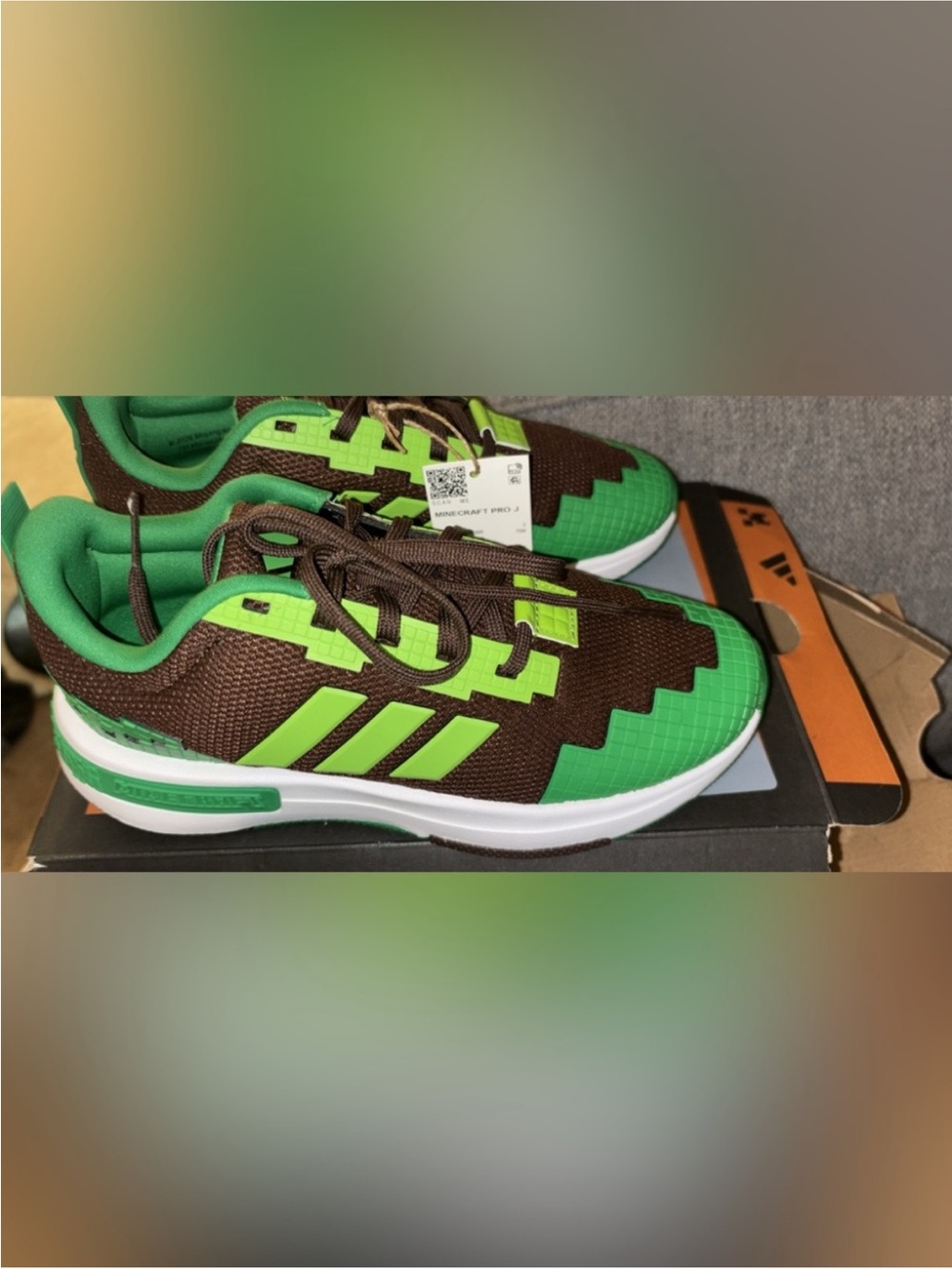 adidas Kids Green and Brown Low-Top Sneakers Minecraft